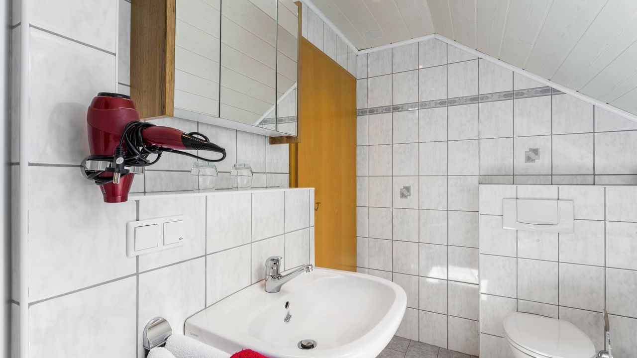 INSIDE, BATHROOM INSIDE, BATHROOM
